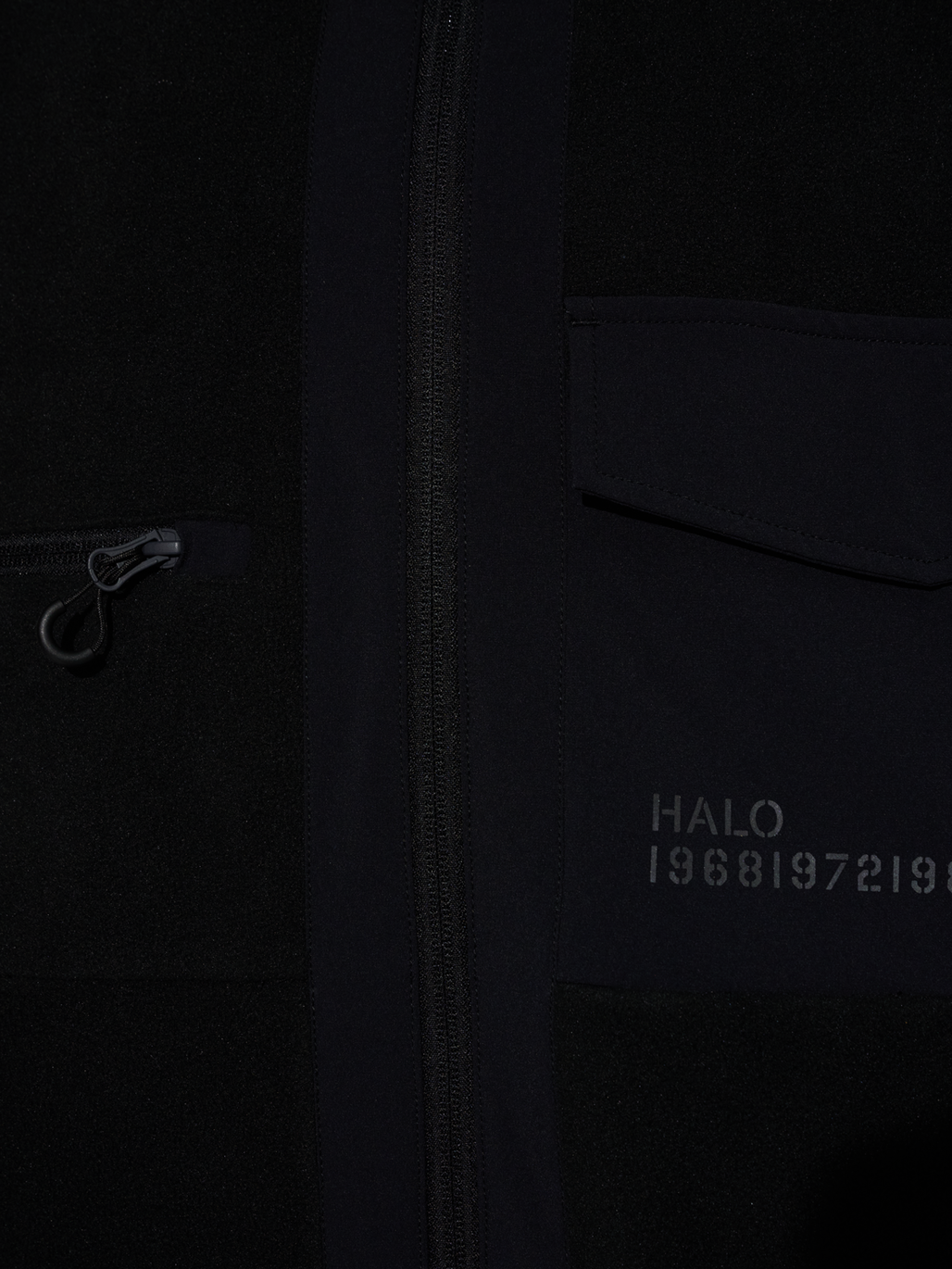 HALO PANELED FLEECE JACKET, BLACK, model