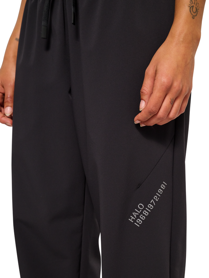 HALO REAPER RELAXED PANTS, BLACK, model