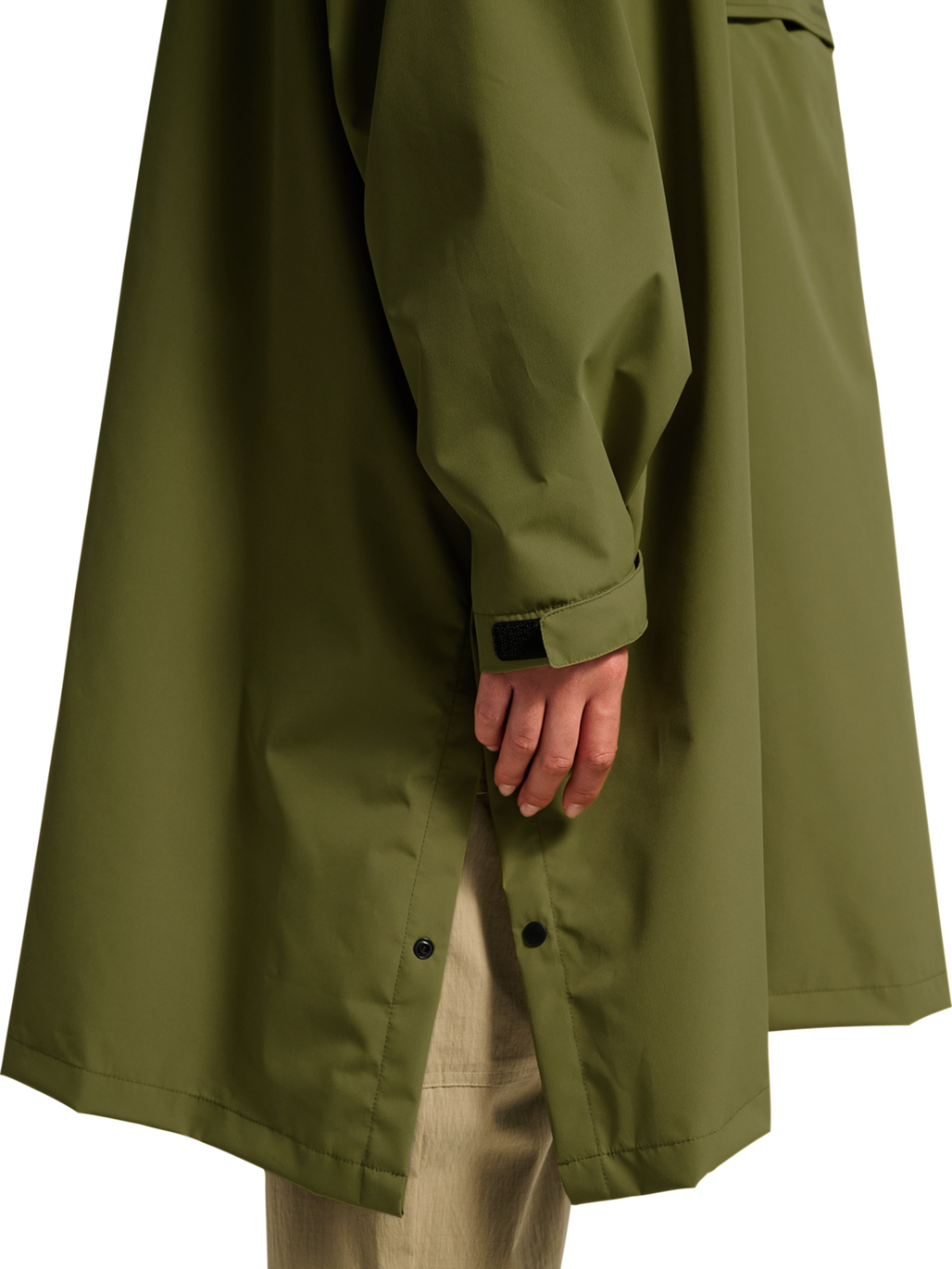 HALO RAINCOVER, OLIVE DRAB, model
