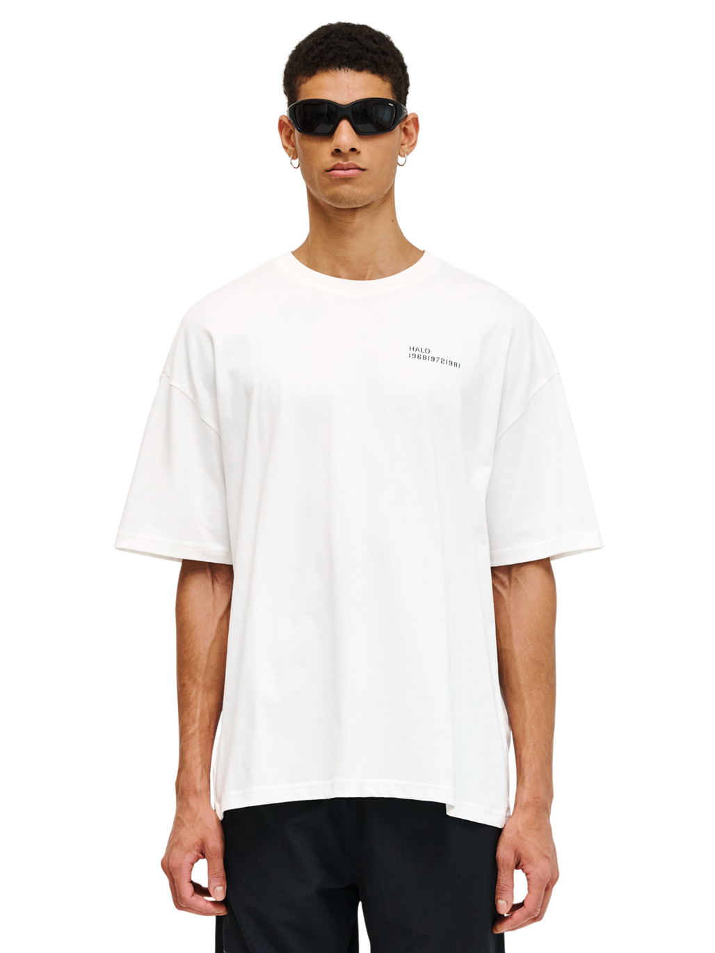 HALO GRAPHIC BOXY T-SHIRT, MARSHMALLOW/BOTANICALGARDEN/BG, model