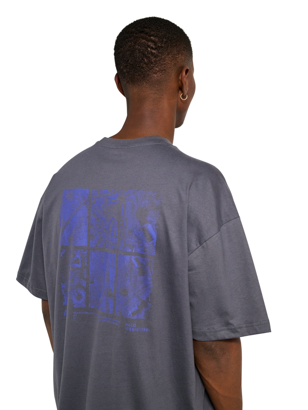HALO GRAPHIC BOXY T-SHIRT, ASPHALT/NEON BLUE, model