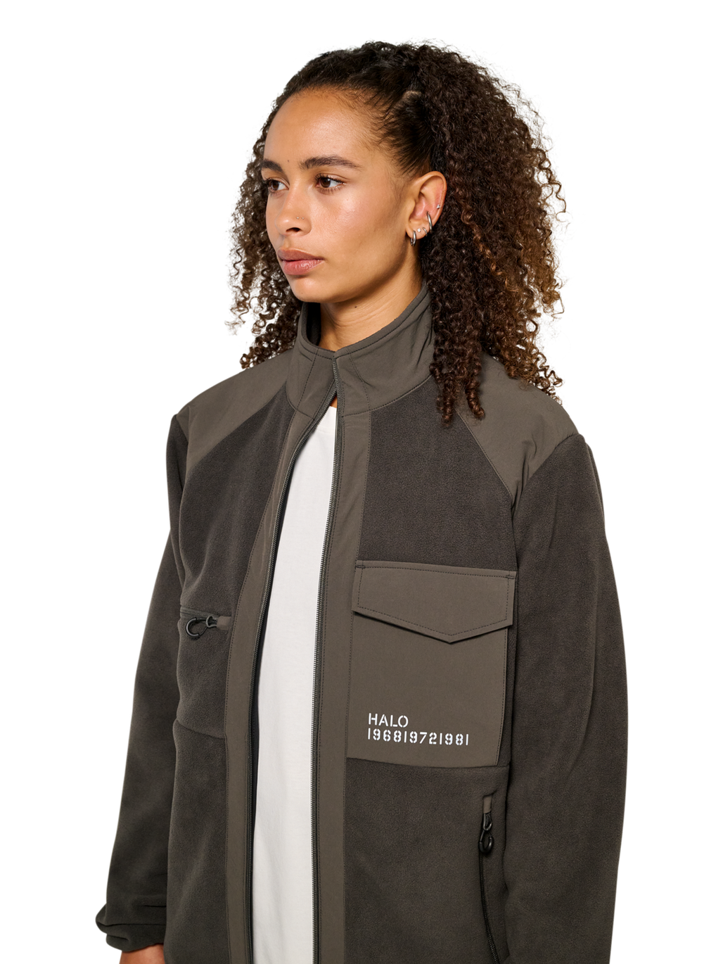 HALO PANELED FLEECE JACKET, RAVEN, model