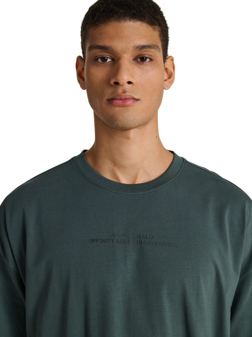 HALO GRAPHIC BOXY T-SHIRT, GARDEN TOPIARY, model