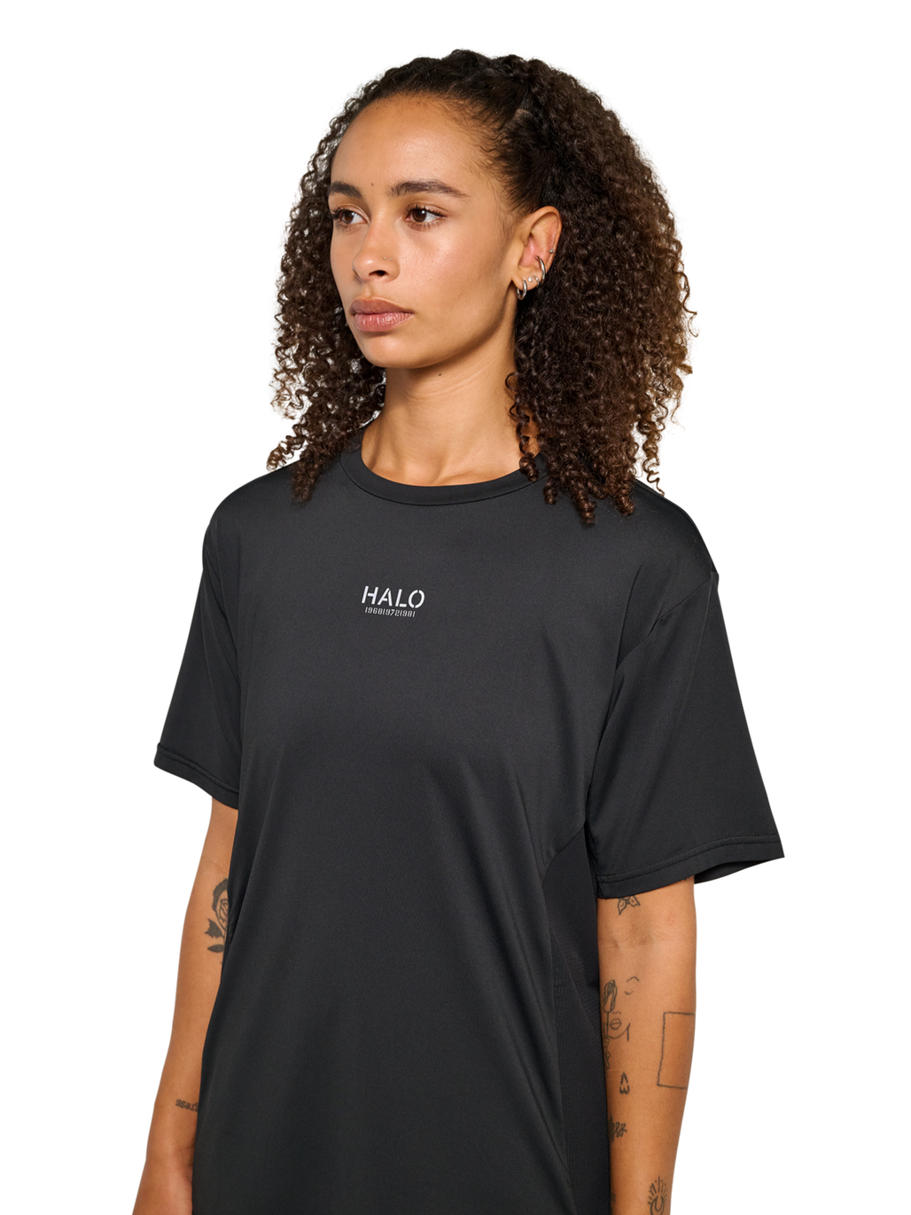 HALO SCOUT SS T-SHIRT, BLACK, model
