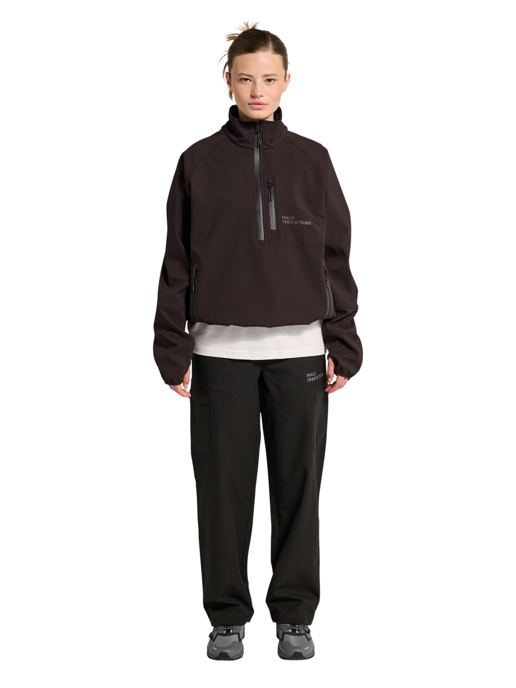 HALO ELITE SOFTSHELL HALF ZIP, CHOCOLATE TORTE, model