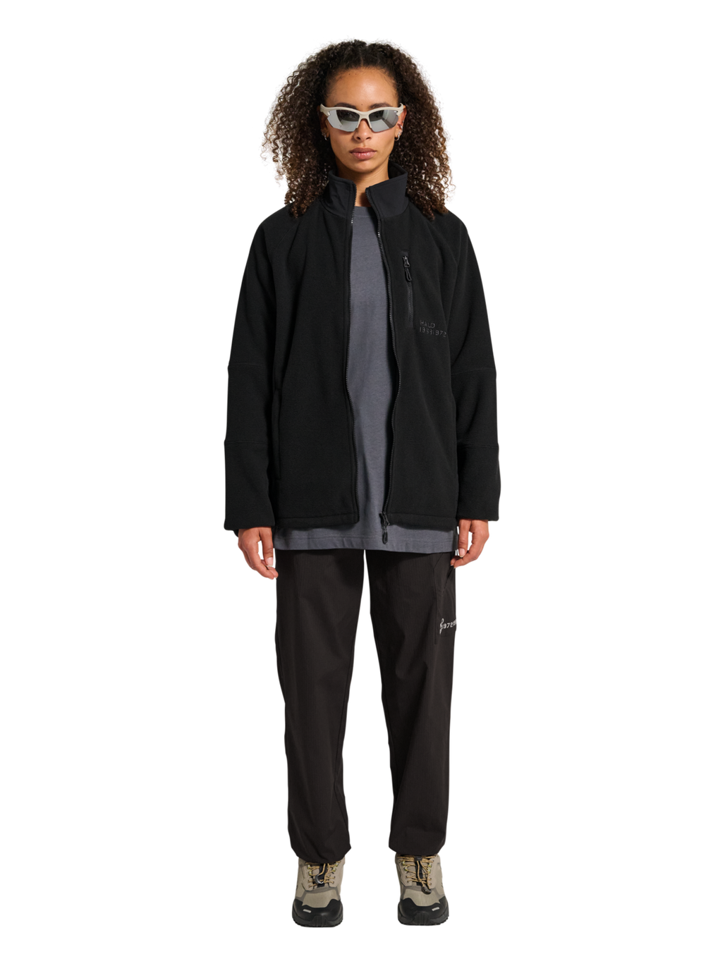HALO WINDPROOF TEDDYFLEECE JACKET, BLACK, model