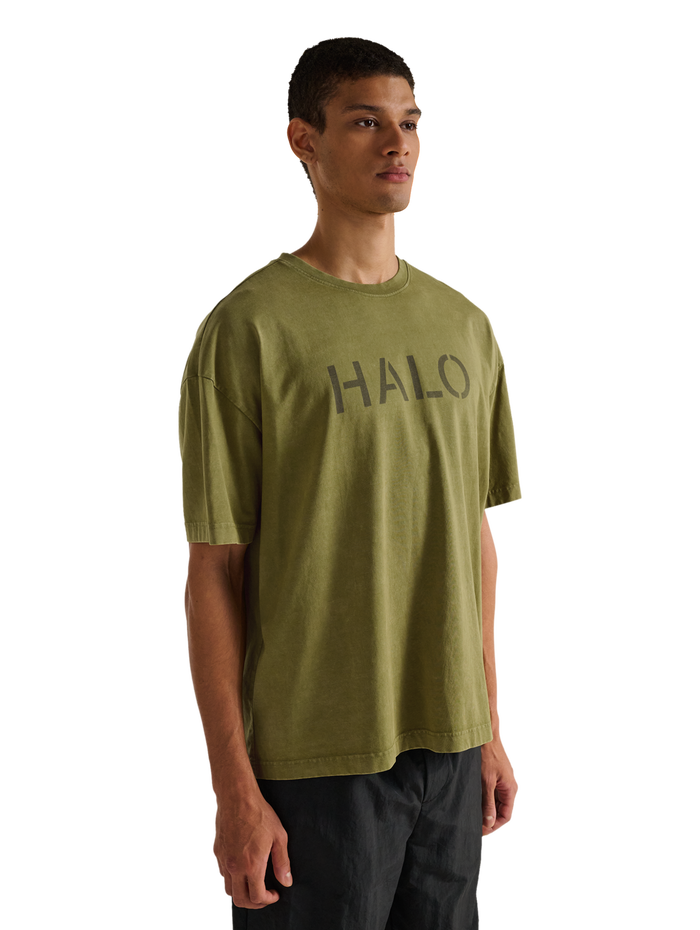 HALO UNIFORM BOXY T-SHIRT, OLIVE DRAB, model