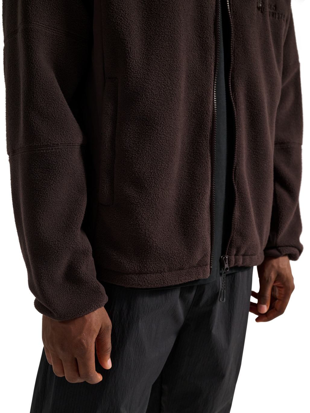 HALO WINDPROOF TEDDYFLEECE JACKET, CHOCOLATE TORTE, model