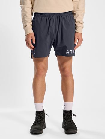 HALO SHORTS, EBONY, model