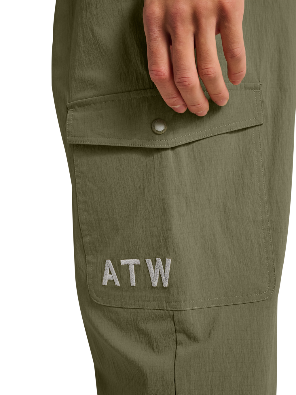 HALO NOVA PANTS, MERMAID, model