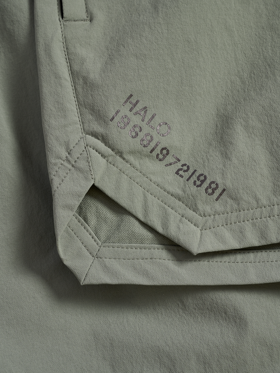 HALO SHORTS, AGAVE GREEN, packshot