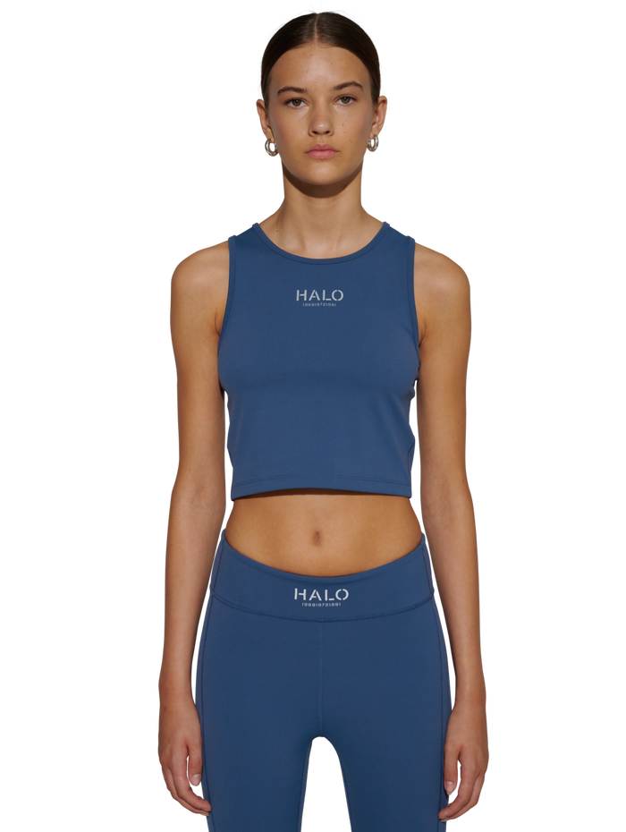 HALO WOMEN TRAINING TOP, SARGASSO SEA, model