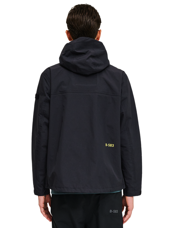 HALO ASSET JACKET, BLACK, model