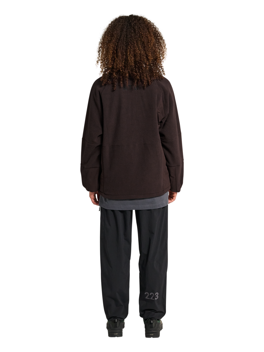 HALO WINDPROOF TEDDYFLEECE JACKET, CHOCOLATE TORTE, model