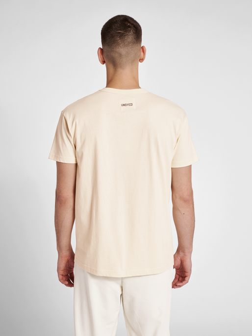 HALO UNDYED TEE, UNDYED, model