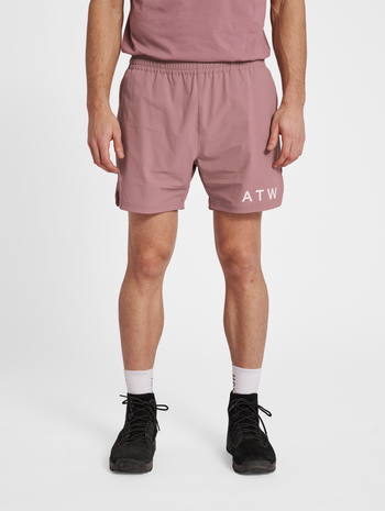 HALO SHORTS, TWILIGHT MAUVE, model